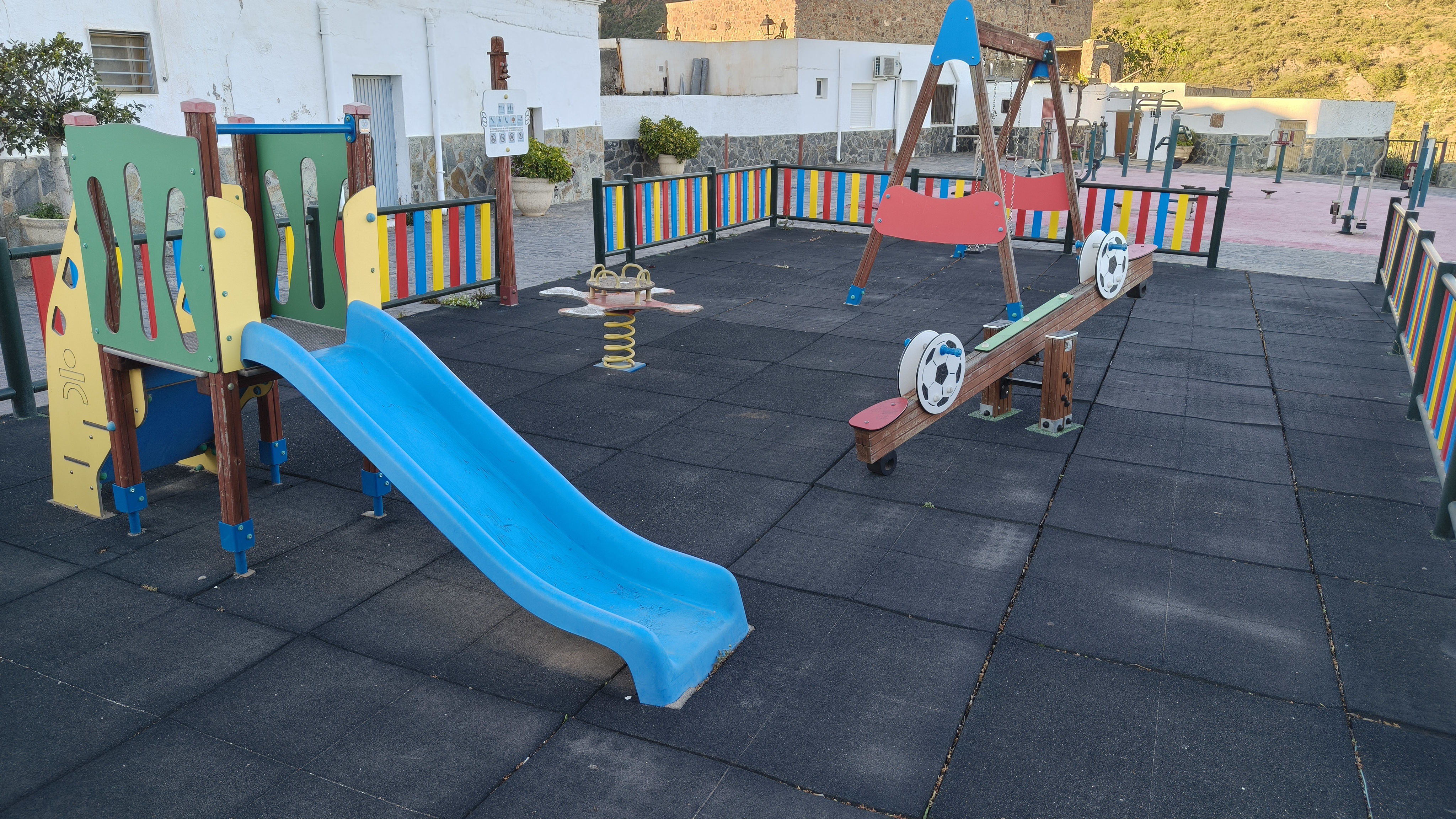 Parque Infantil y Biosaludable